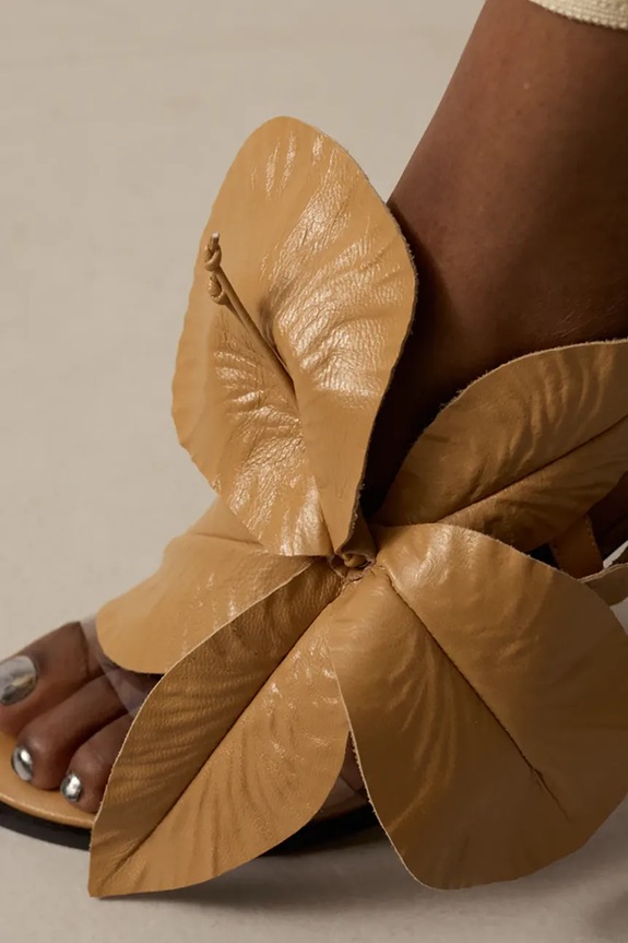 Δερμάτινα πέδιλα Vanda Novak Daisy Daisy.Camel.Beige μπεζ