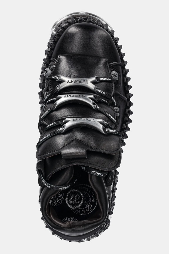 VETEMENTS leather sneakers Fire Platform black UA66SN100B