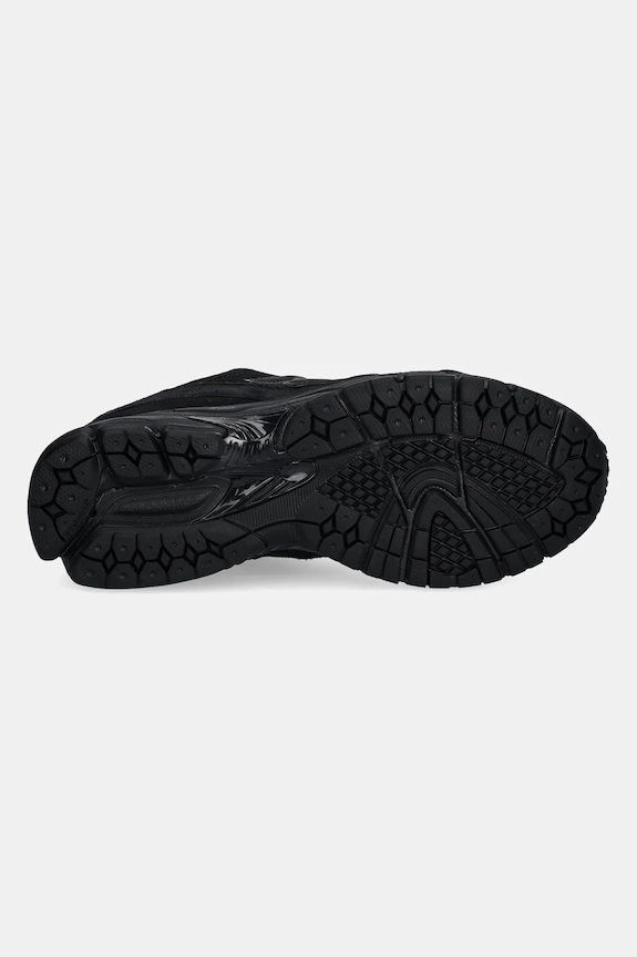 New Balance 2002R Triple Black Suede U2002RBL black