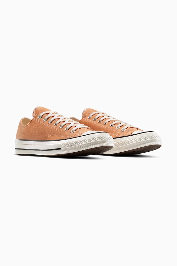 Converse plimsolls Chuck 70 A11752C orange SS25