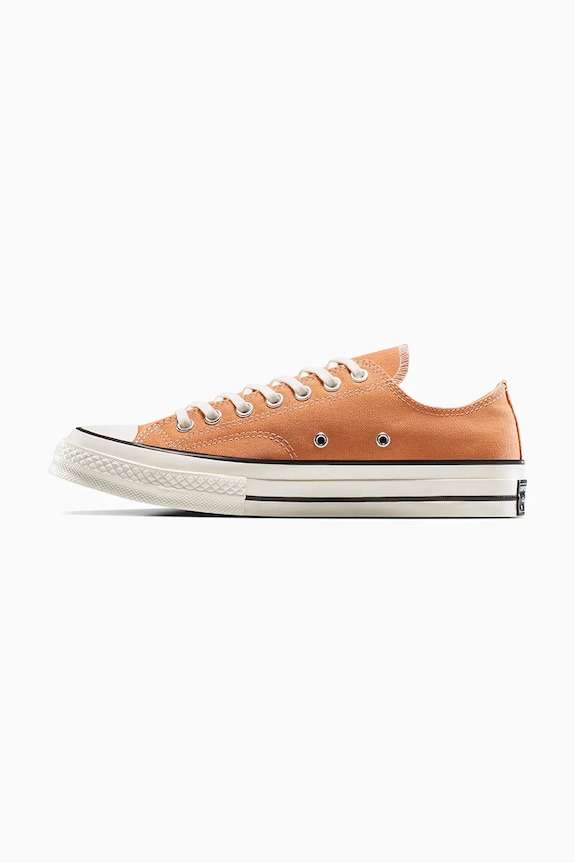 Converse plimsolls Chuck 70 A11752C orange