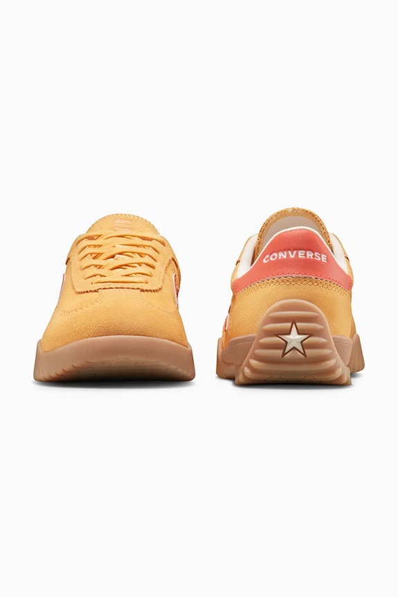 Obuća Tenisice od brušene kože Converse Run Star Trainer A15089C zlatna