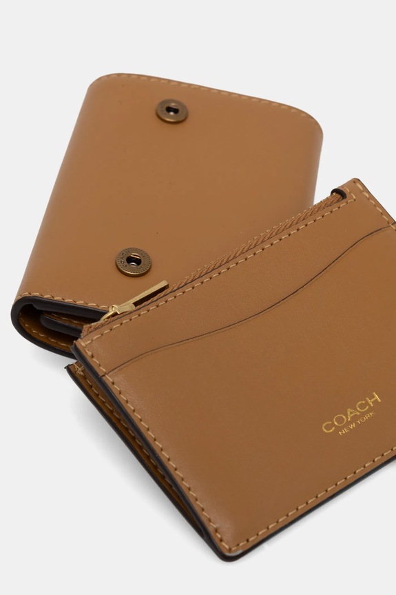 Аксесоари Кожен портфейл Coach CZ111 бежов