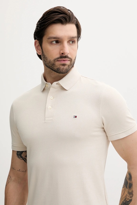 Odzież Tommy Hilfiger polo bawełniane z elastanem MW0MW17771. beżowy