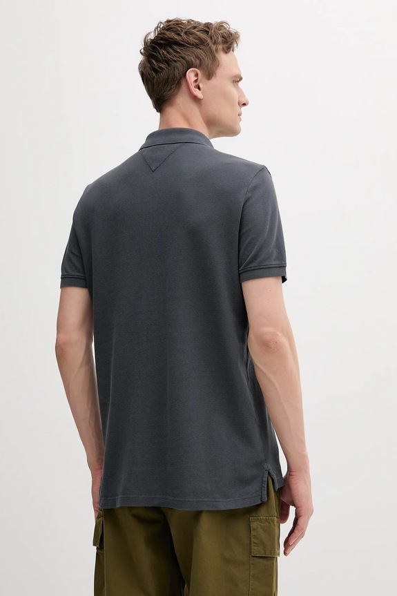 Βαμβακερό μπλουζάκι πόλο Tommy Jeans DM0DM20226 γκρί SS25