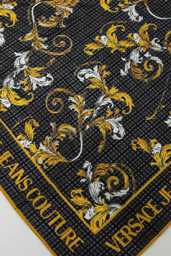 Versace Jeans Couture selyem kendő 78HA7H02.ZG353 fekete SS25