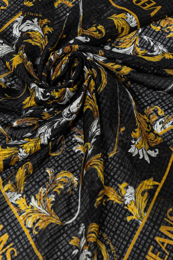 Kiegészítők Versace Jeans Couture selyem kendő 78HA7H02.ZG353 fekete