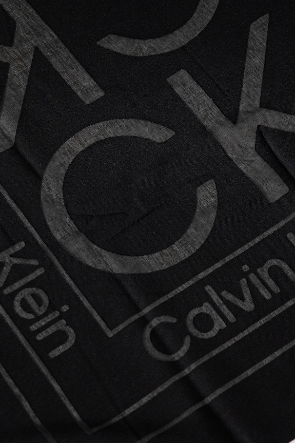 Šátek Calvin Klein K60K612977 černá SS25