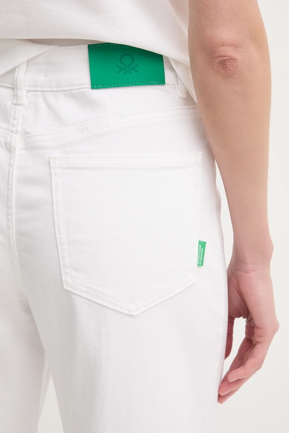 United Colors of Benetton jeansy biały 4WDDDE029