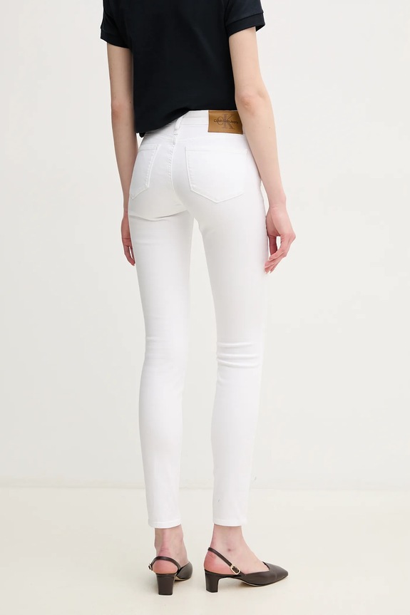 Ρούχα Τζιν παντελόνι Calvin Klein Jeans J20J225120 λευκό