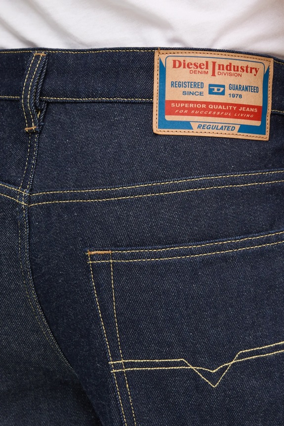 Traperice Diesel 2001 D-MACRO L.32 TROUSERS mornarsko plava A11598.0GRDV