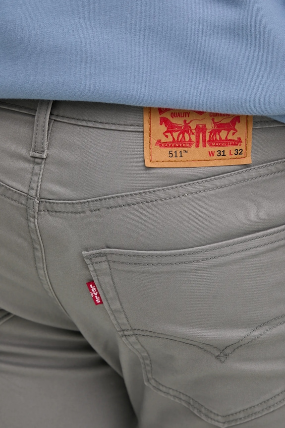 Traperice s dodatkom lana Levi's 511™ SLIM siva 04511.