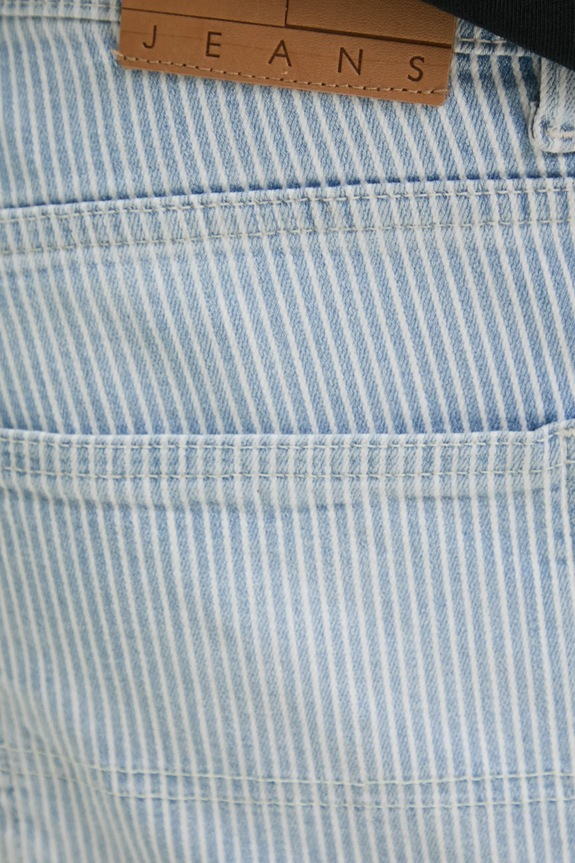 Tommy Jeans jeansy niebieski DM0DM21038