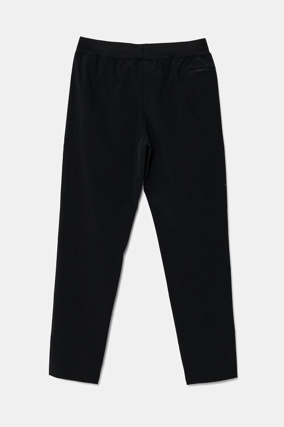 Detské tepláky Under Armour Unstoppable Tapered Pant 1373752 čierna SS25