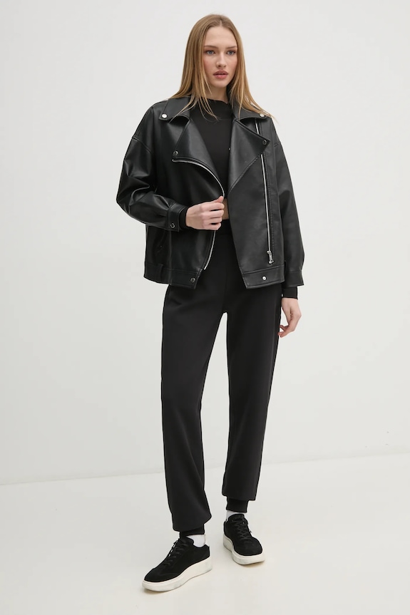 Tepláky Calvin Klein Jeans J20J224841 čierna SS25