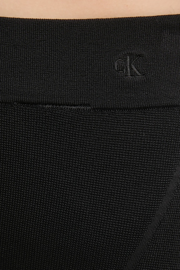 Tepláky Calvin Klein Jeans čierna J20J225056