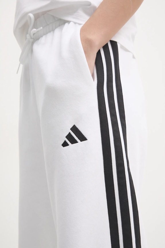 adidas pantaloni de trening Essentials alb JE1301
