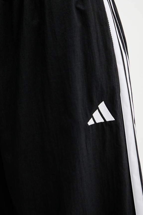 adidas spodnie dresowe Essentials JE1306 czarny