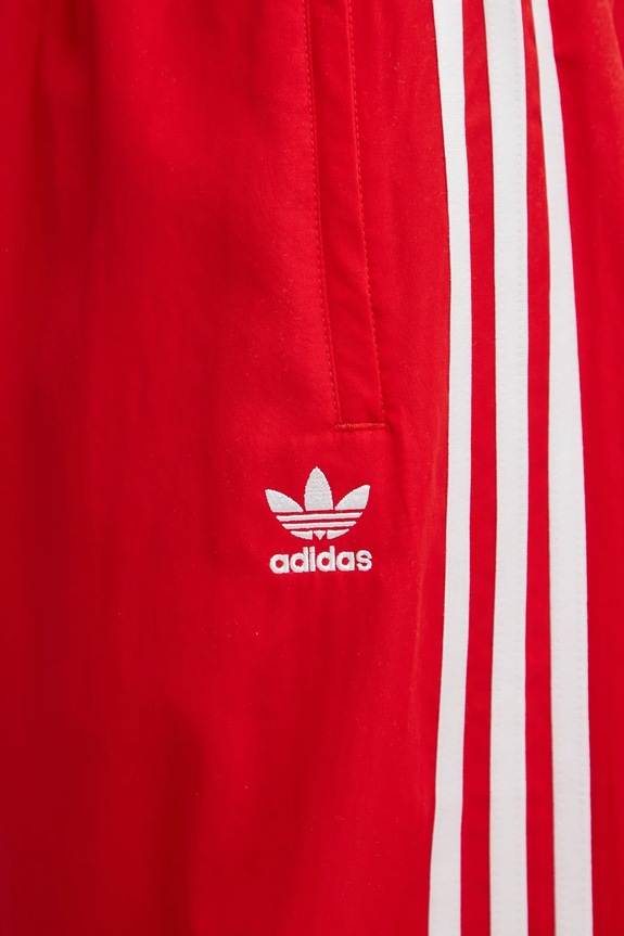 adidas Originals spodnie dresowe OVERSIZED TP JD3388 czerwony