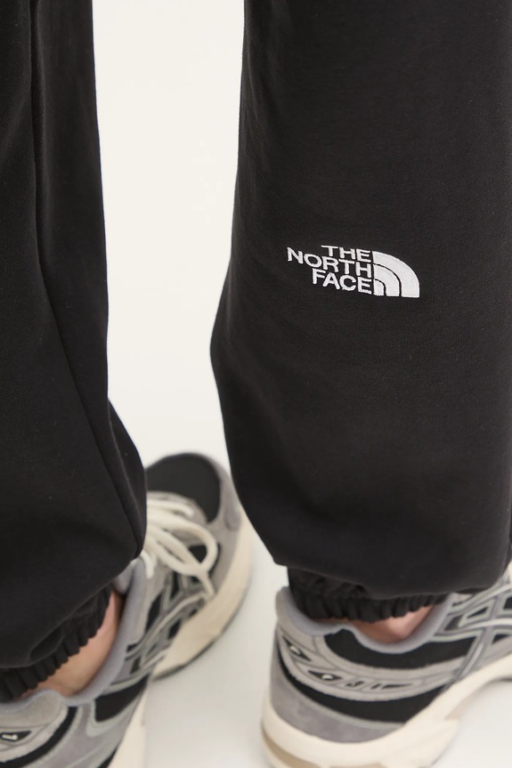 The North Face spodnie dresowe Essential Relaxed czarny NF0A8C1GJK31