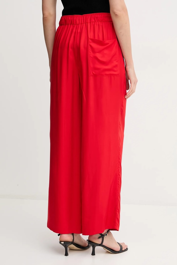Oblečenie Nohavice Calvin Klein LV044B932G červená
