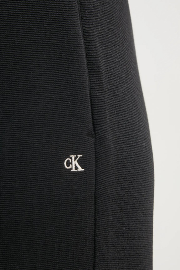 Панталон Calvin Klein Jeans черен J20J225537