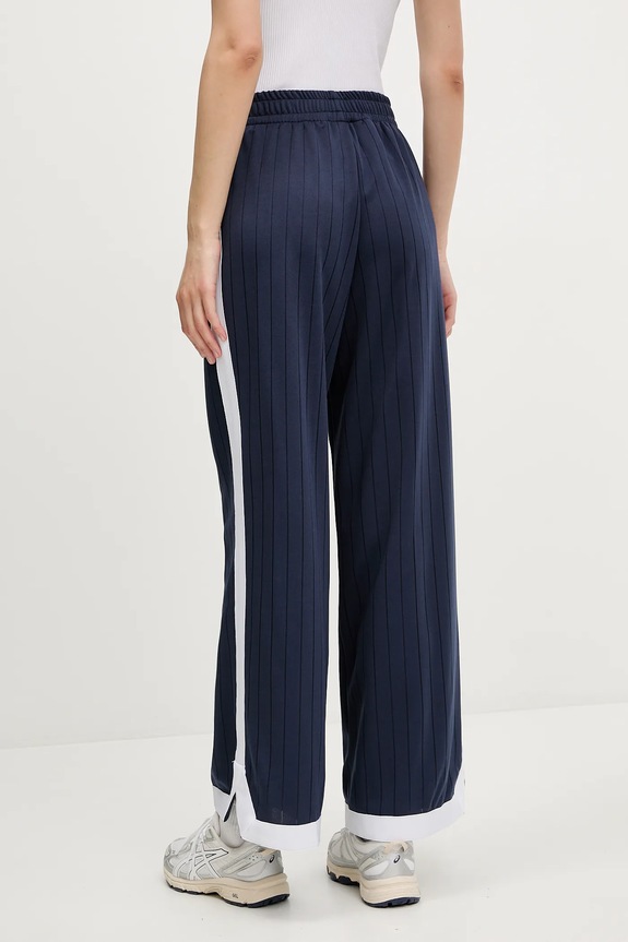 Ruházat Fila melegítőnadrág Lorce FAW1012 sötétkék