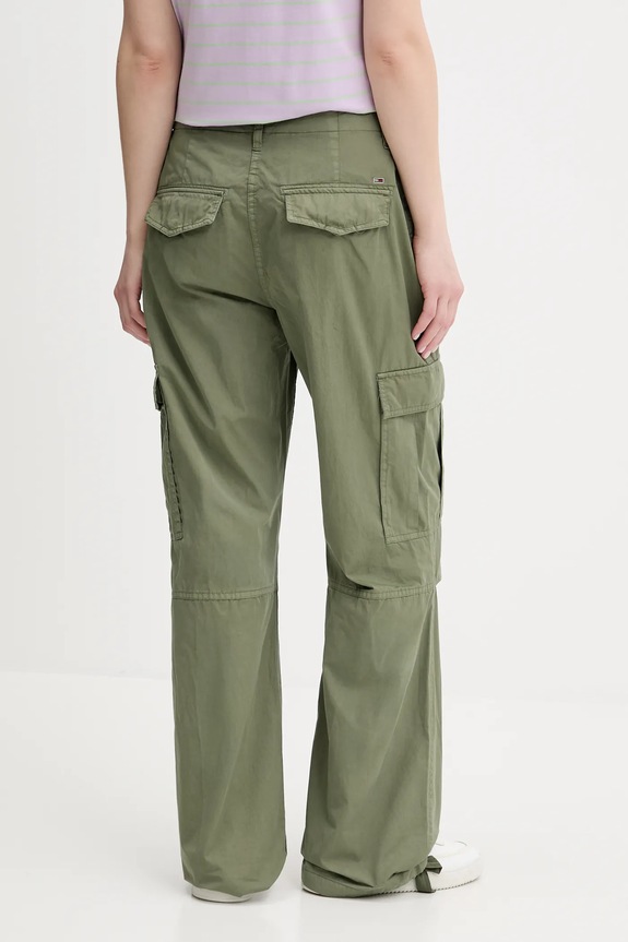 Oblačila Hlače Tommy Jeans DW0DW20350 zelena