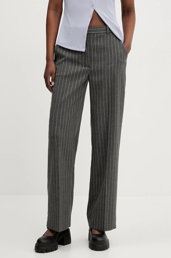 Nohavice Abercrombie & Fitch s elastanom sivá KI156.5380.907