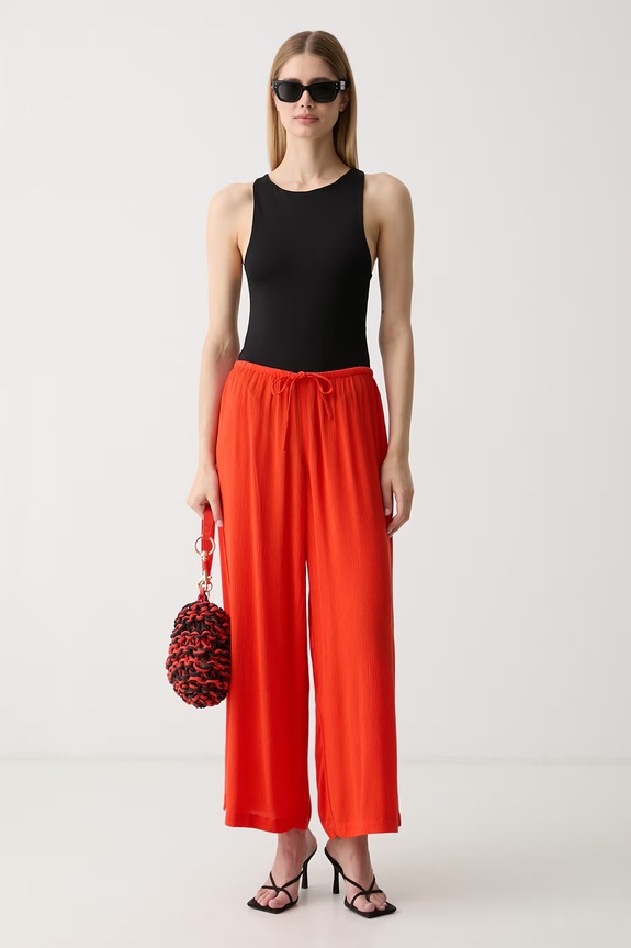 United Colors of Benetton pantaloni wide leg da donna in viscosa 4VW95F00C arancione SS26