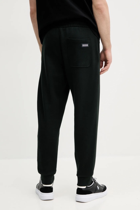 Odzież Armani Exchange spodnie dresowe bawełniane XM000292.AF12656 zielony