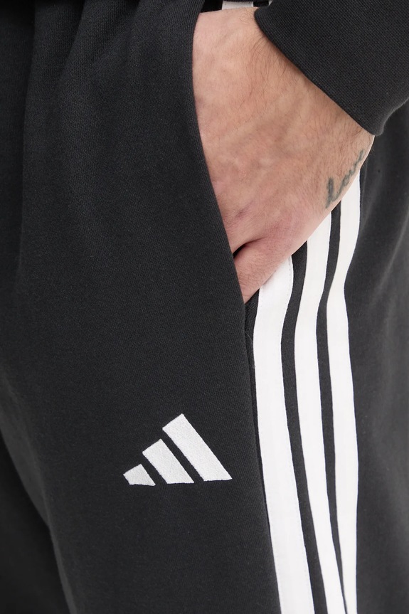adidas pantaloni de trening Essentials negru JD1881