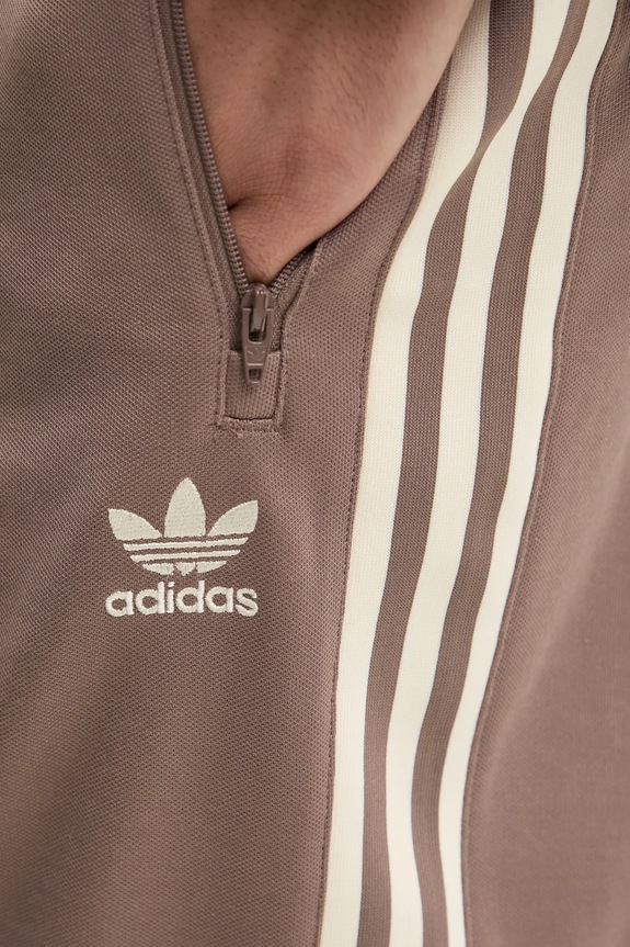 Спортен панталон adidas Originals CLASSIC TP JP2525 кафяв