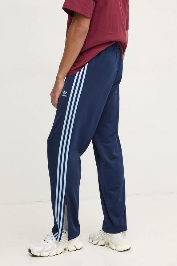 Odzież adidas Originals spodnie dresowe Firebird JP2540 granatowy