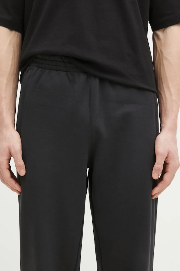 adidas Originals joggers Essential black JC9576