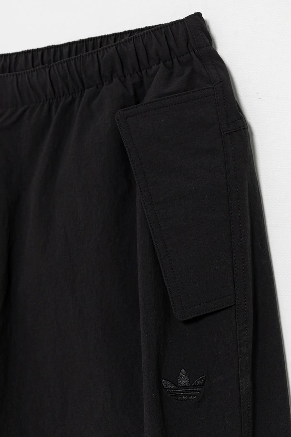 Odjeća Hlače adidas Originals Essential JD2111 crna