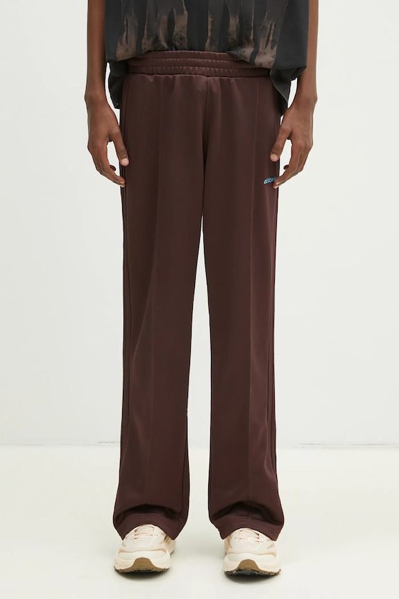 Спортивные штаны adidas Originals Flare Pant трикотаж коричневый JC8381