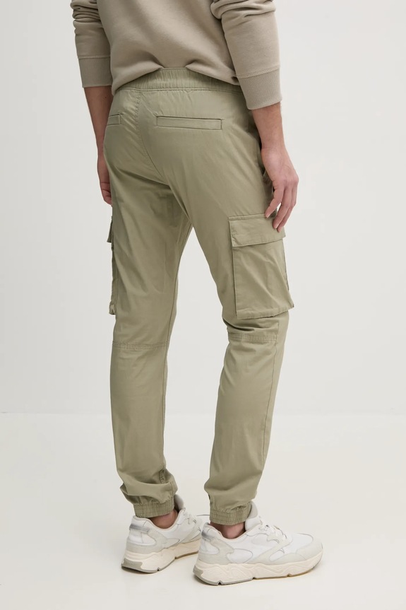Oblečenie Nohavice Calvin Klein Jeans J30J327614 zelená
