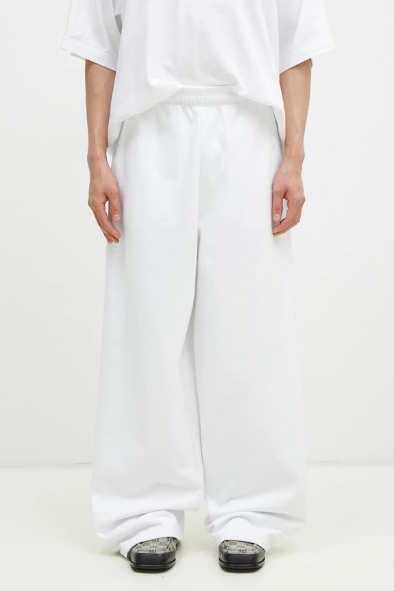 VETEMENTS spodnie dresowe Embroidered Logo dzianina biały UA66SP630W