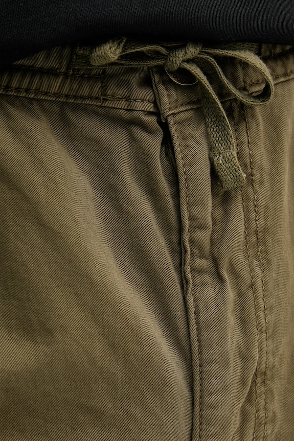 Alpha Industries spodnie bawełniane Basic Cotton Pants zielony 156214