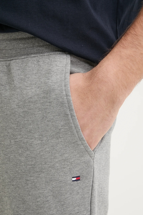 Tommy Hilfiger teplákové nohavice pánske bavlnené sivá MW0MW37236