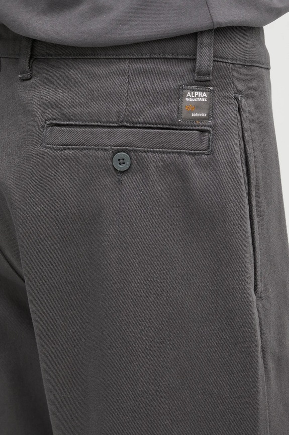 Alpha Industries pantaloni in cotone Alpha Chino Pant Relaxed grigio 146202.684