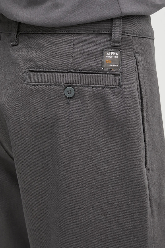 Alpha Industries pantaloni in cotone Alpha Chino Pant Relaxed grigio 146202.684