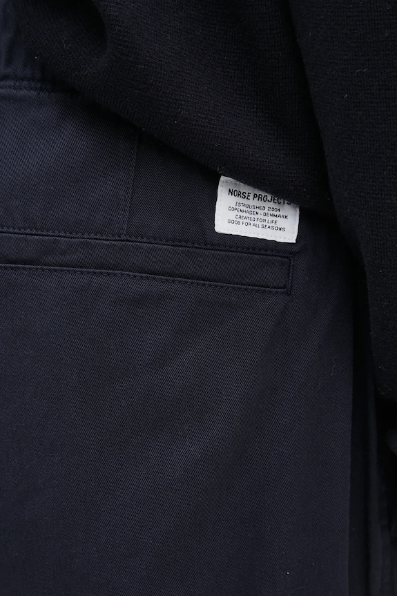 Штани Norse Projects Ezra Light Stretch темно-синій N25.0369.7004
