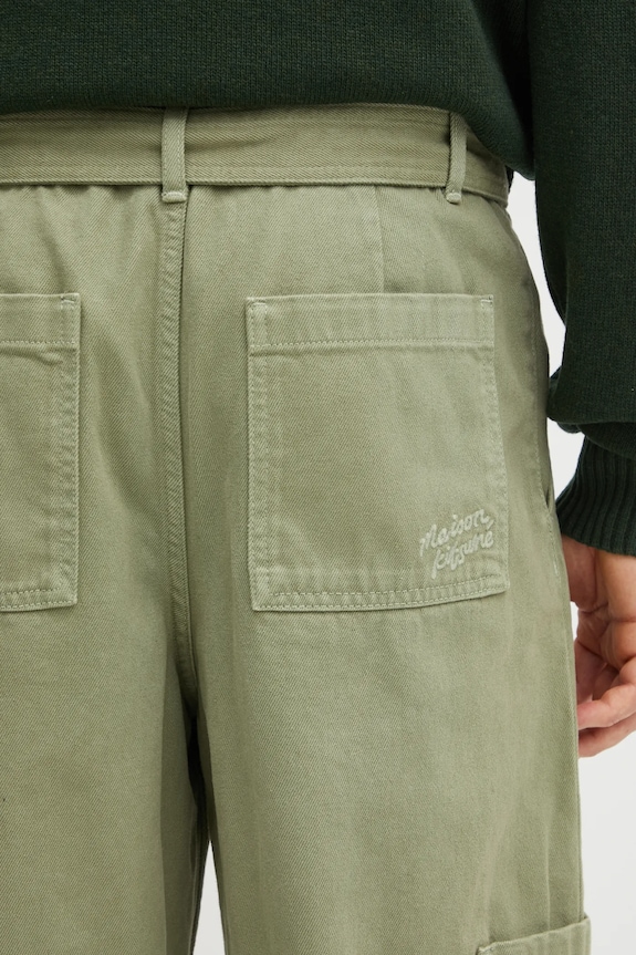 Бавовняні штани Maison Kitsuné Belted Utility зелений OM01104WD4012