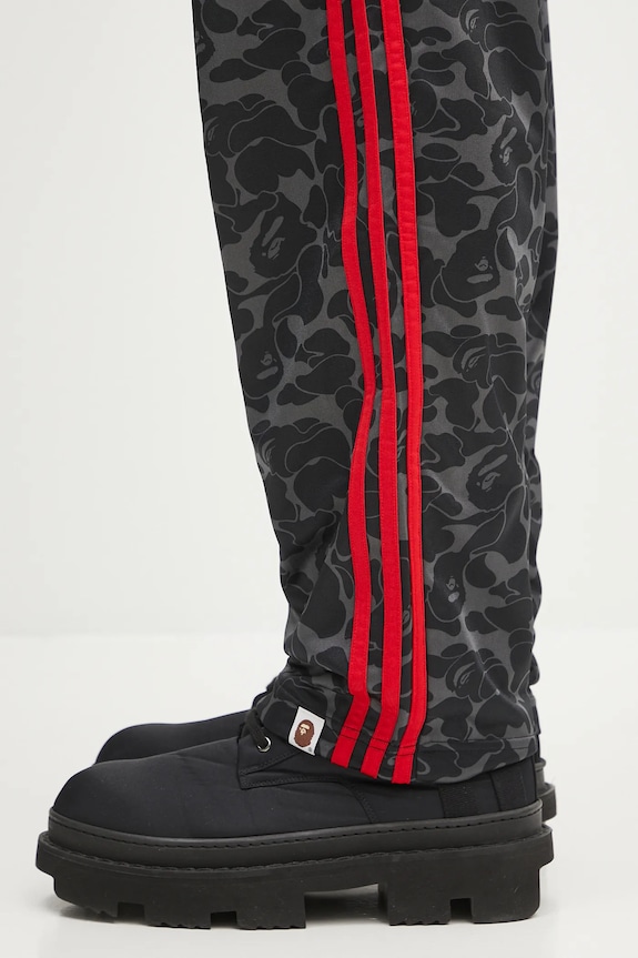 Donji dio trenirke adidas Originals JN7125