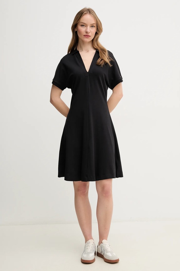 Šaty Tommy Hilfiger WW0WW44513 čierna SS25