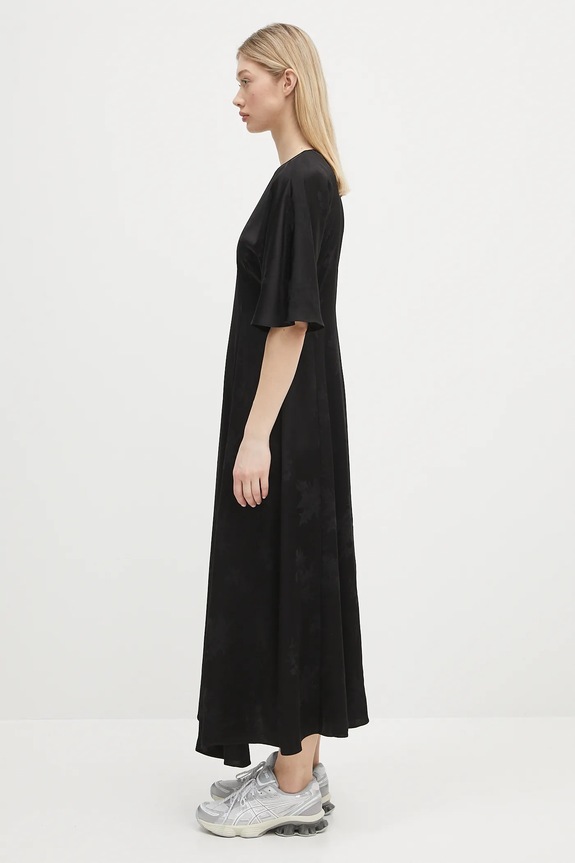 GANNI sukienka Fluid Satin Jacquard Slit Long W0255 czarny SS25