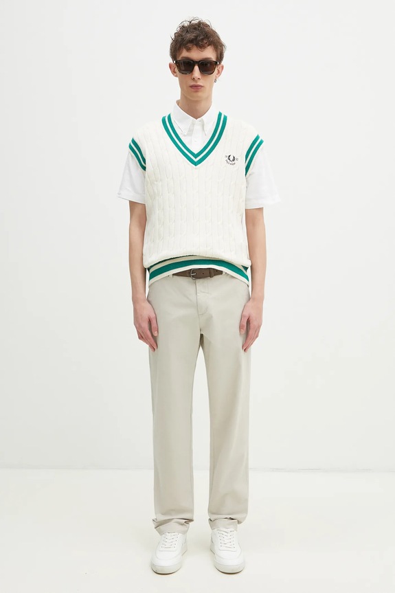Безрукавка Fred Perry K9721.560 бежевый