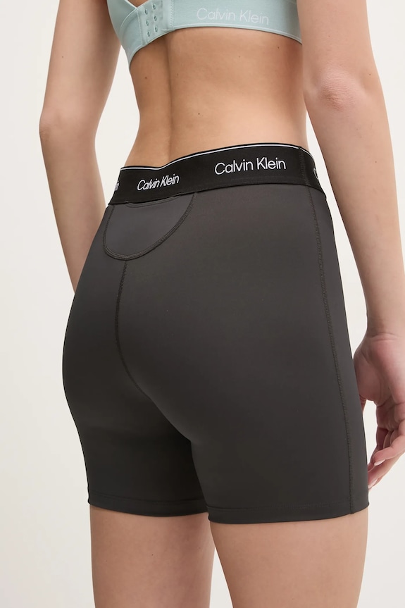 Дрехи Къс панталон за трениране Calvin Klein Performance LVGWS5L706 черен